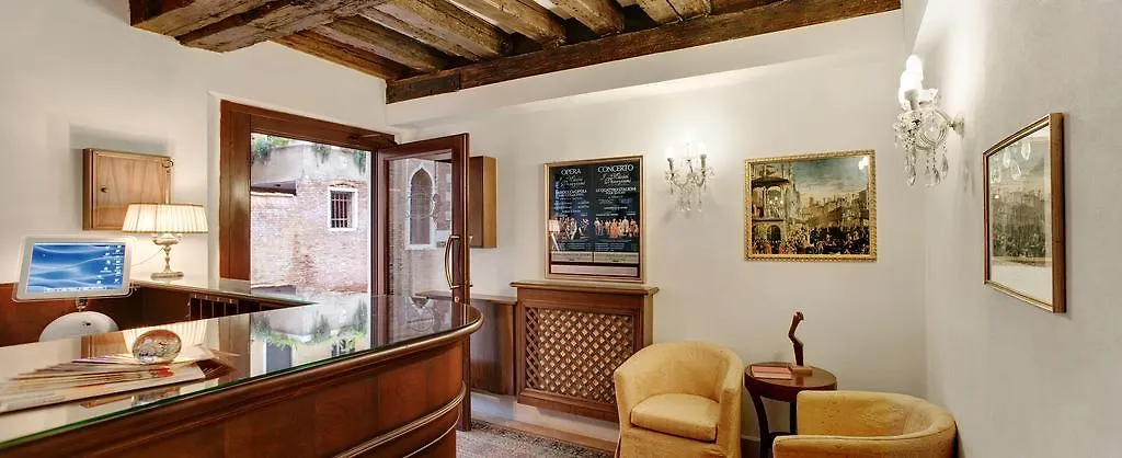 Casa Rezzonico Bed & Breakfast Venedik