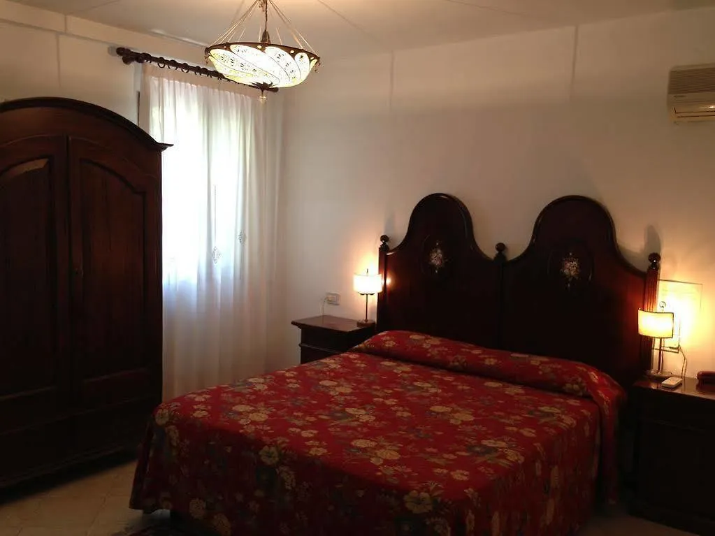 Casa Rezzonico Bed & Breakfast Venedik 2*,