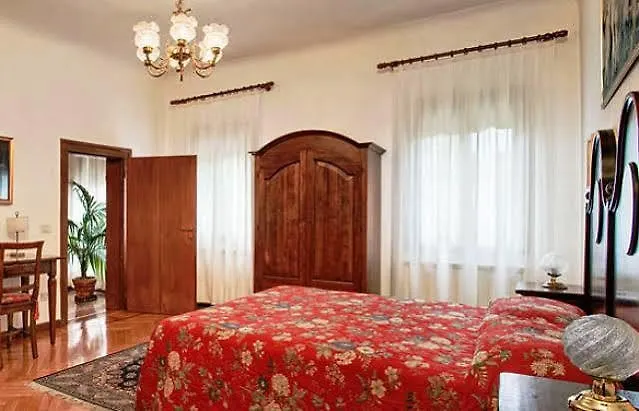 Casa Rezzonico Bed & Breakfast Venedik 2*,  İtalya